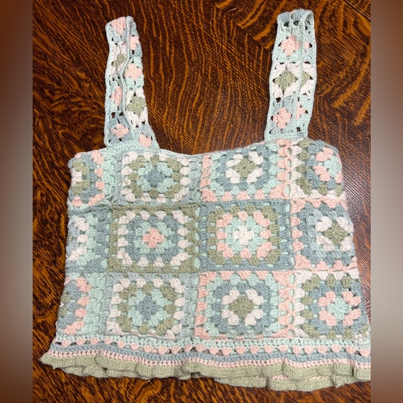 American Eagle Cropped Crochet Mint Green Tank Granny Square Small Boho - Picture 6 of 9